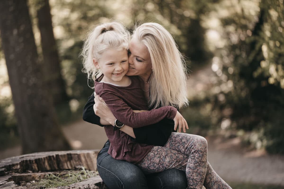 mor-kram-fotograf-aarhus-park-naturlig-skov
